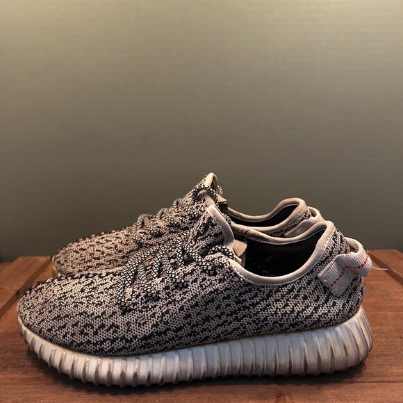 Adidas Womens Black Gray Low-Top Athletic Trainer Sneaker Size 7 - Picture 2 of 6